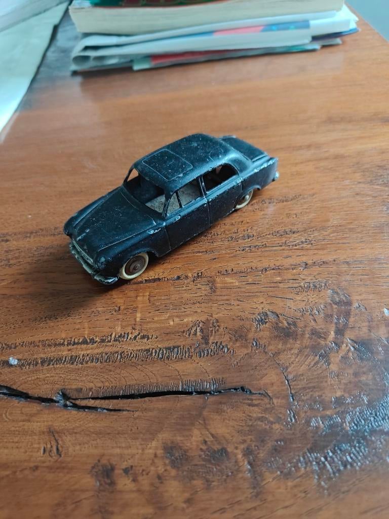 Dinky Toy Peugeot 403, Ophalen of Verzenden, Gebruikt, Auto