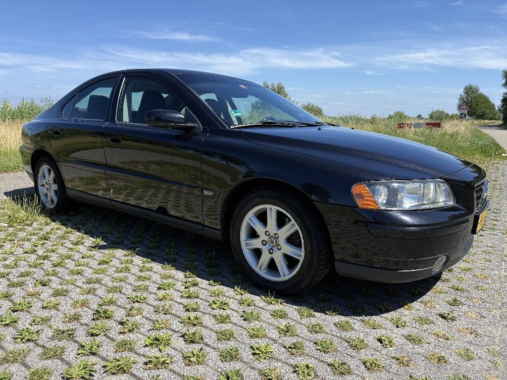 Volvo S60 2.0 T 2006 Zwart (Topauto!), Auto's, Volvo, Voorwielaandrijving, Zwart, 1984 cc, 179 pk