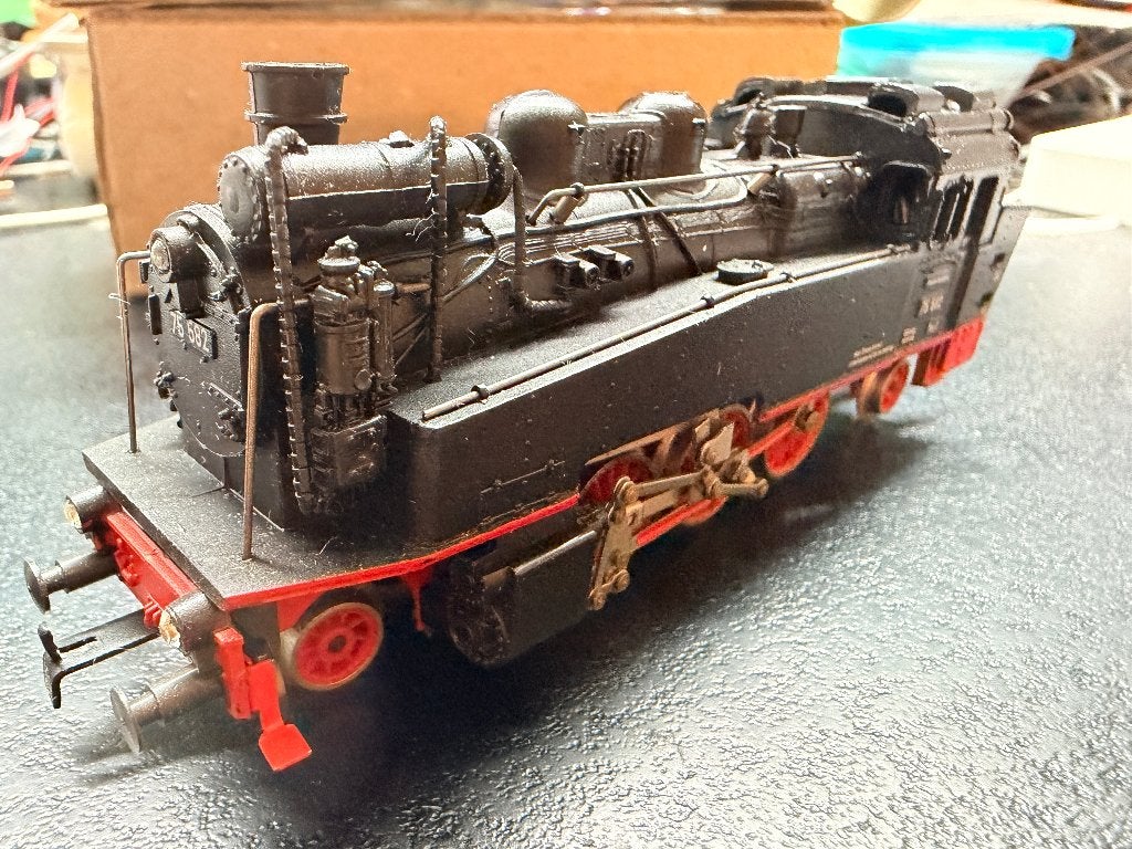 Piko DR BR 75 tenderloc in nieuwstaat DC analoog, Hobby en Vrije tijd, Modeltreinen | H0, Ophalen, Piko, Zo goed als nieuw, Analoog