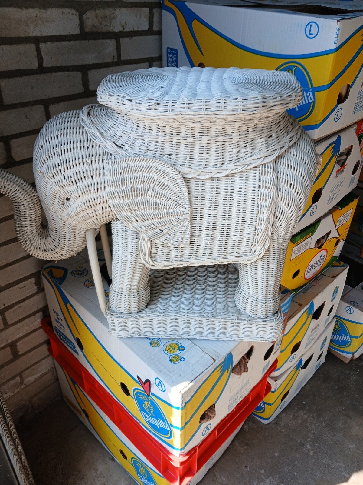 Witte rieten olifant bijzettafel/plantenstandaard, Ophalen, Vintage, Gebruikt, Natuurlijk materiaal
