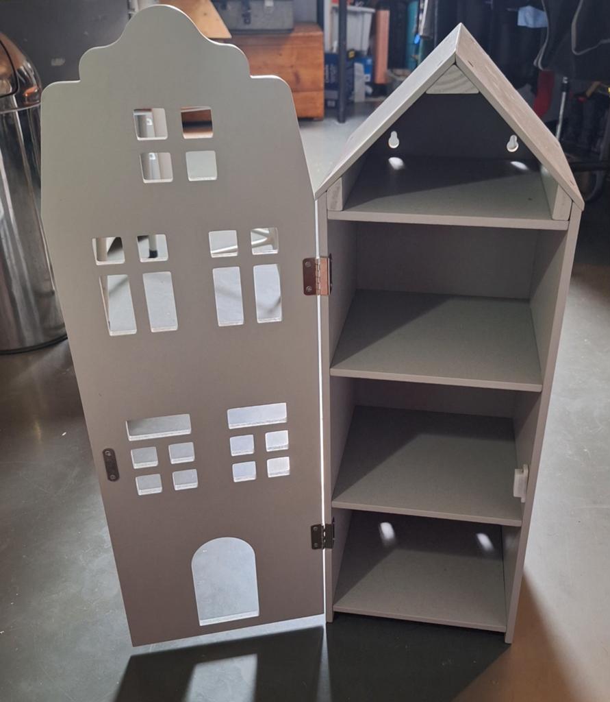 Leuk kastje ( Hollands huisje), Ophalen
