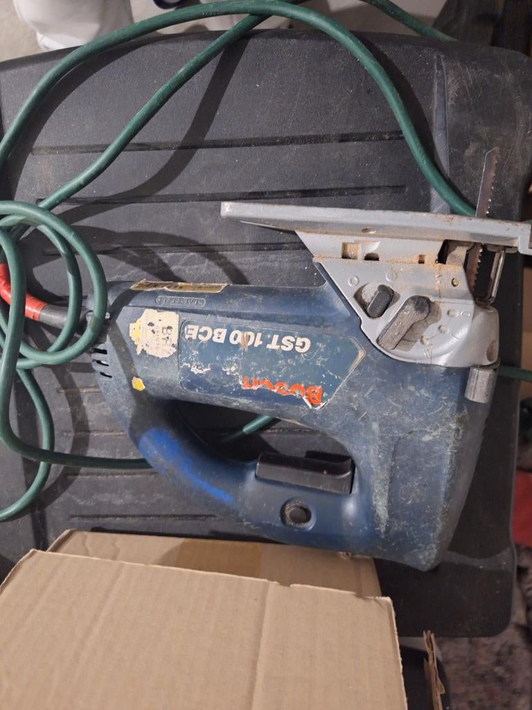 Gebruikte Bosch Decoupeerzaag GST 100 BCE - Goede staat, Doe-het-zelf en Verbouw, Gereedschap | Zaagmachines, Verzenden, Gebruikt