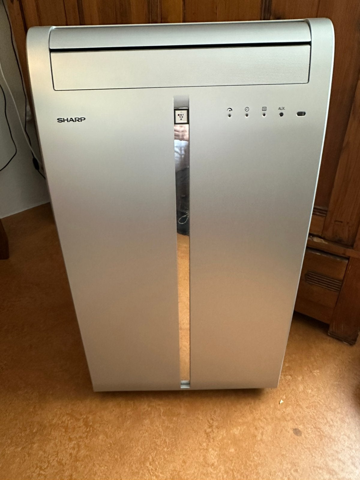 Goede Sharp mobiele airco, Witgoed en Apparatuur, Airco's, Ophalen, Minder dan 60 m³, 3 snelheden of meer, Zo goed als nieuw