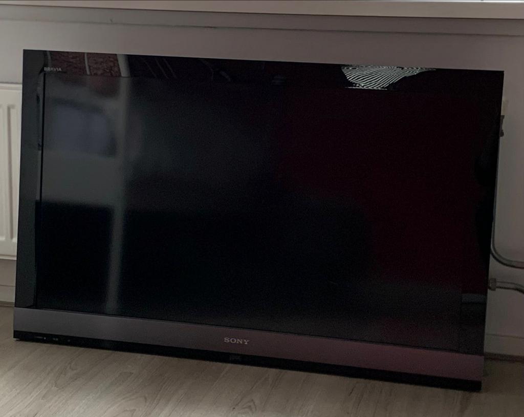 Sony BRAVIA televisie 40 inch + ophangsysteem., Ophalen, Gebruikt, 50 Hz, Sony