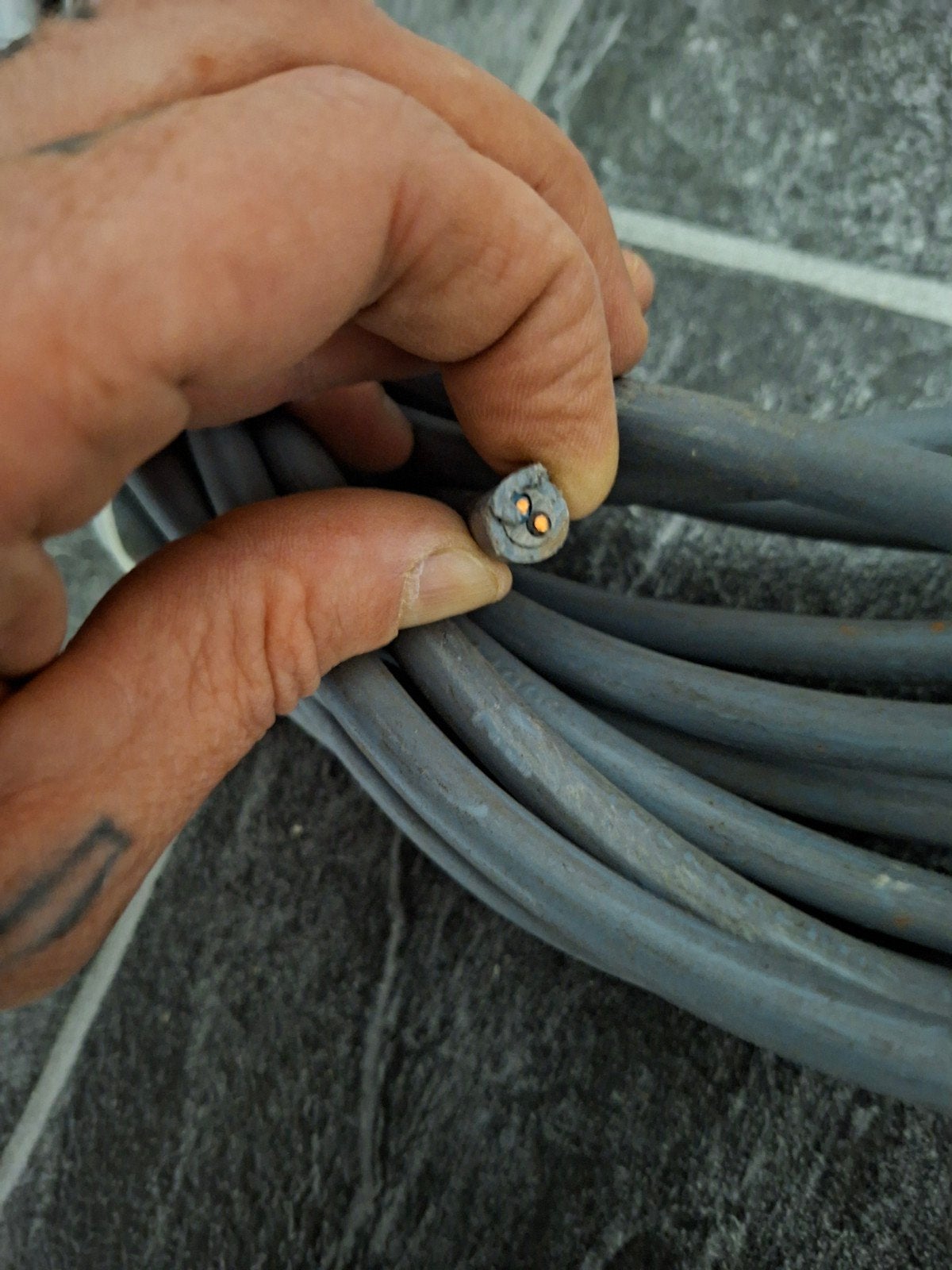 💡 2 x +/- 20 meter 2-aderige grondkabel, Ophalen of Verzenden, Nieuw, Overige merken, Kabel of Snoer