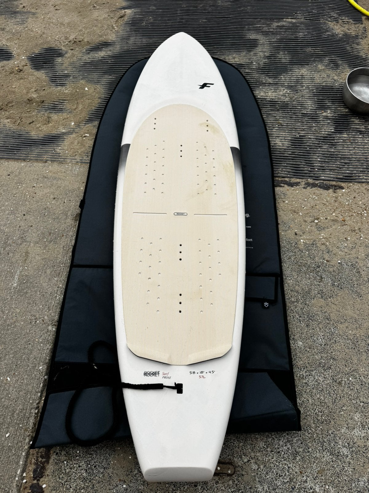 F-One Rocket Surf Prone 5.8 - 57ltr, Ophalen of Verzenden, Zo goed als nieuw, Wingsurf-board