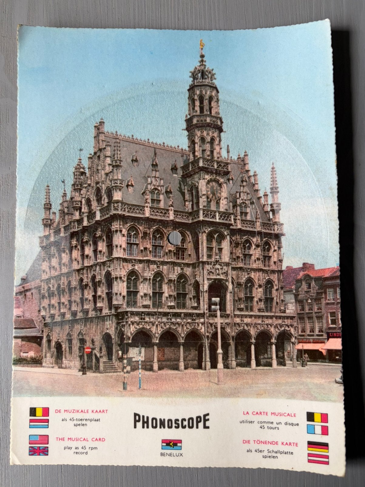 Muzikale kaart raadhuis Oudenaarde, Verzenden