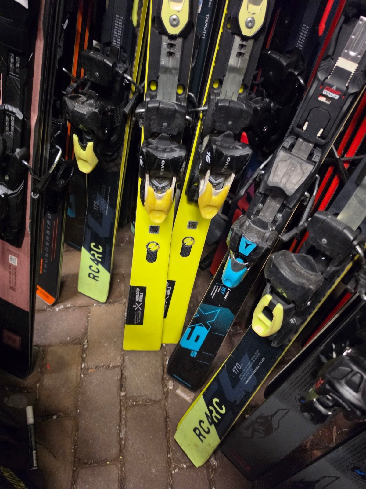 175cm HEAD e-RACE PRO MET RACE PLATEN  din 16 1200€, 160 tot 180 cm, Ophalen of Verzenden, Zo goed als nieuw, Carve