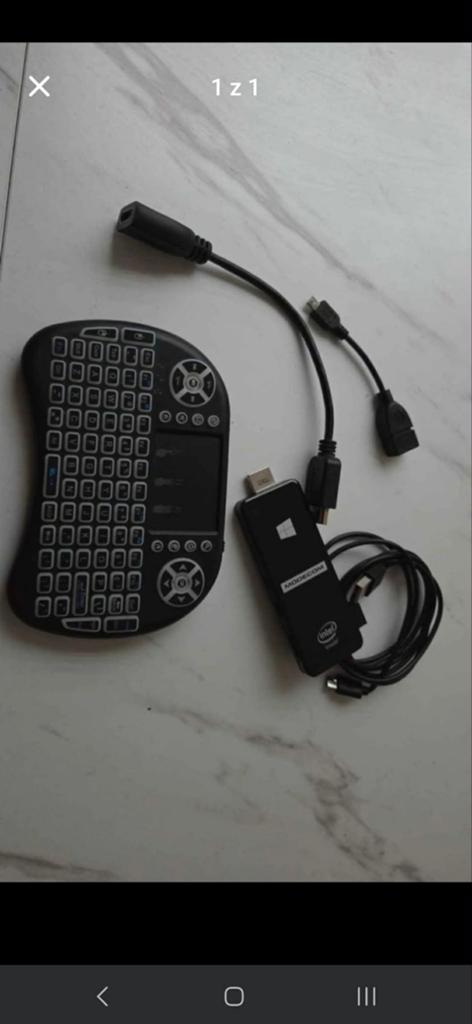 Mini-pc (Intel Compute Stick) met draadloos toetsenbord, Computers en Software, Ophalen of Verzenden