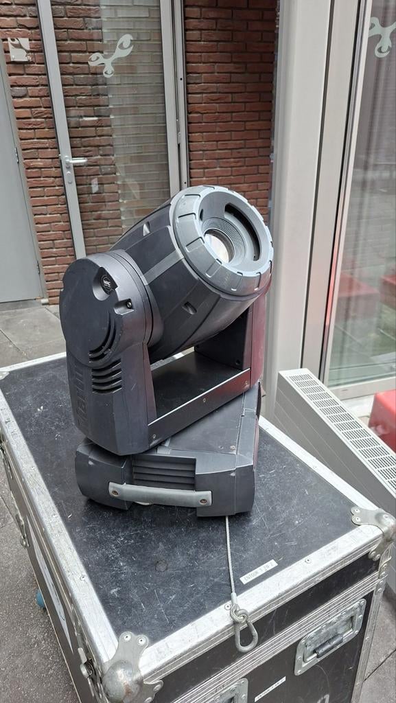 Mac 250 entour, Ophalen, Gebruikt, Licht
