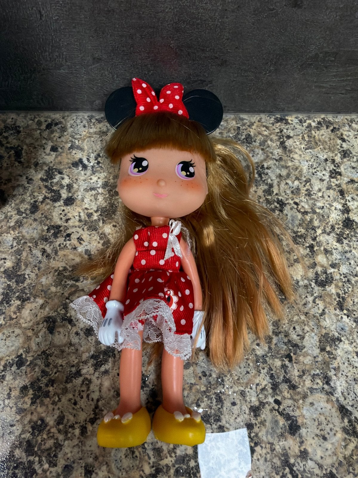 Minnie Mouse pop met rood jurkje en oortjes, Ophalen of Verzenden, Gebruikt, Overige typen