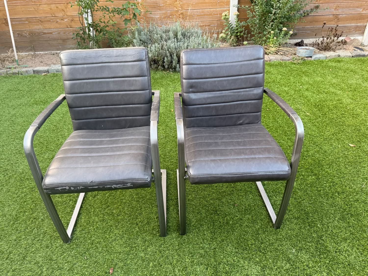 2 stoelen gratis ophalen, Ophalen of Verzenden, Gebruikt
