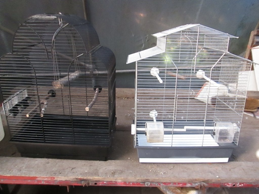 2x vogel kooi  12,50 euro per stuk, Ophalen, Zo goed als nieuw, Metaal, Vogelkooi