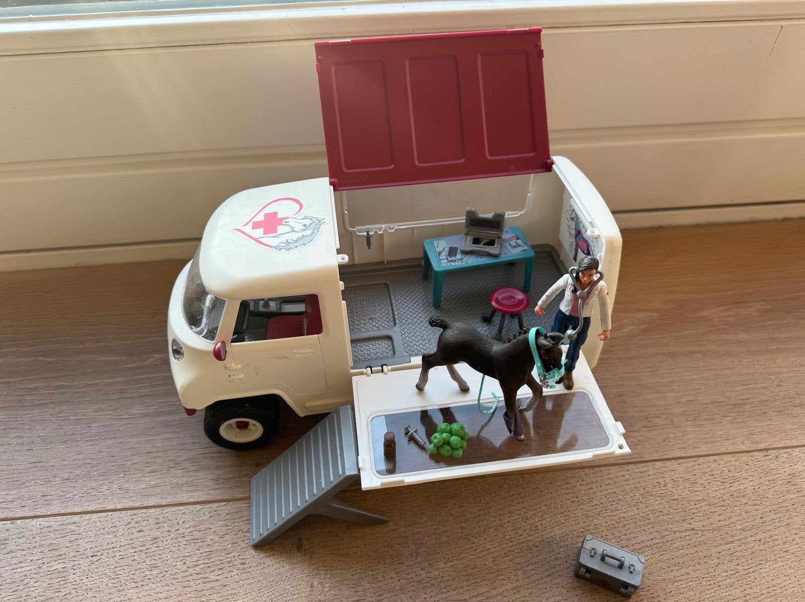 Schleich mobiele dierenarts 42370, Ophalen, Gebruikt