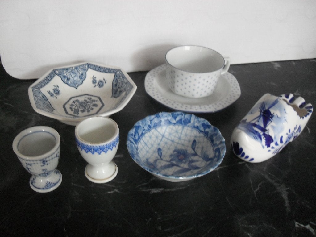 diverse blauwe eierdopjes / vaasjes / potje / mandje / kl, Ophalen of Verzenden, Gebruikt, Porselein, Bestek