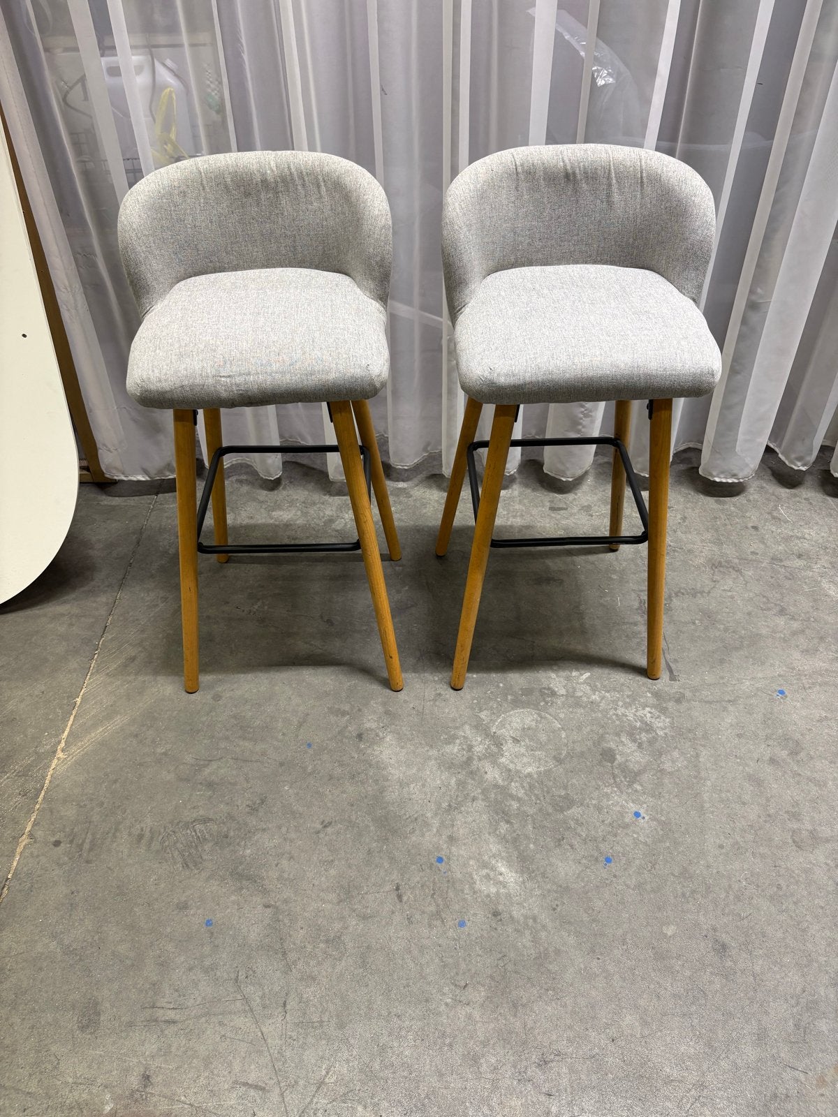 Set van 2 barkrukken - Zithoogte 77 cm, Ophalen, Gebruikt, Hout