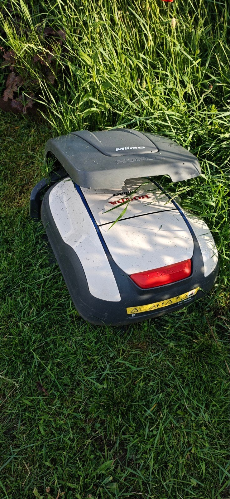 Honda miimo 1500 robotmaaier met garage nog 4 jaar garantie, Ophalen, Honda miimo 1500, Bestuurbaar via app, Zo goed als nieuw
