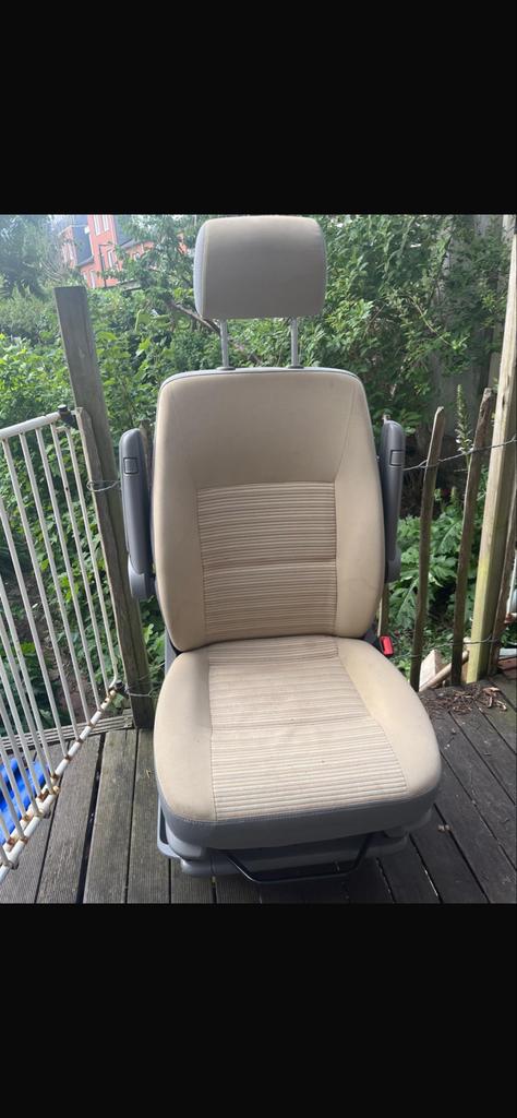 Bijrijdersstoel comfort volkswagen California t5, Auto-onderdelen, Interieur en Bekleding, Ophalen, Gebruikt, Volkswagen