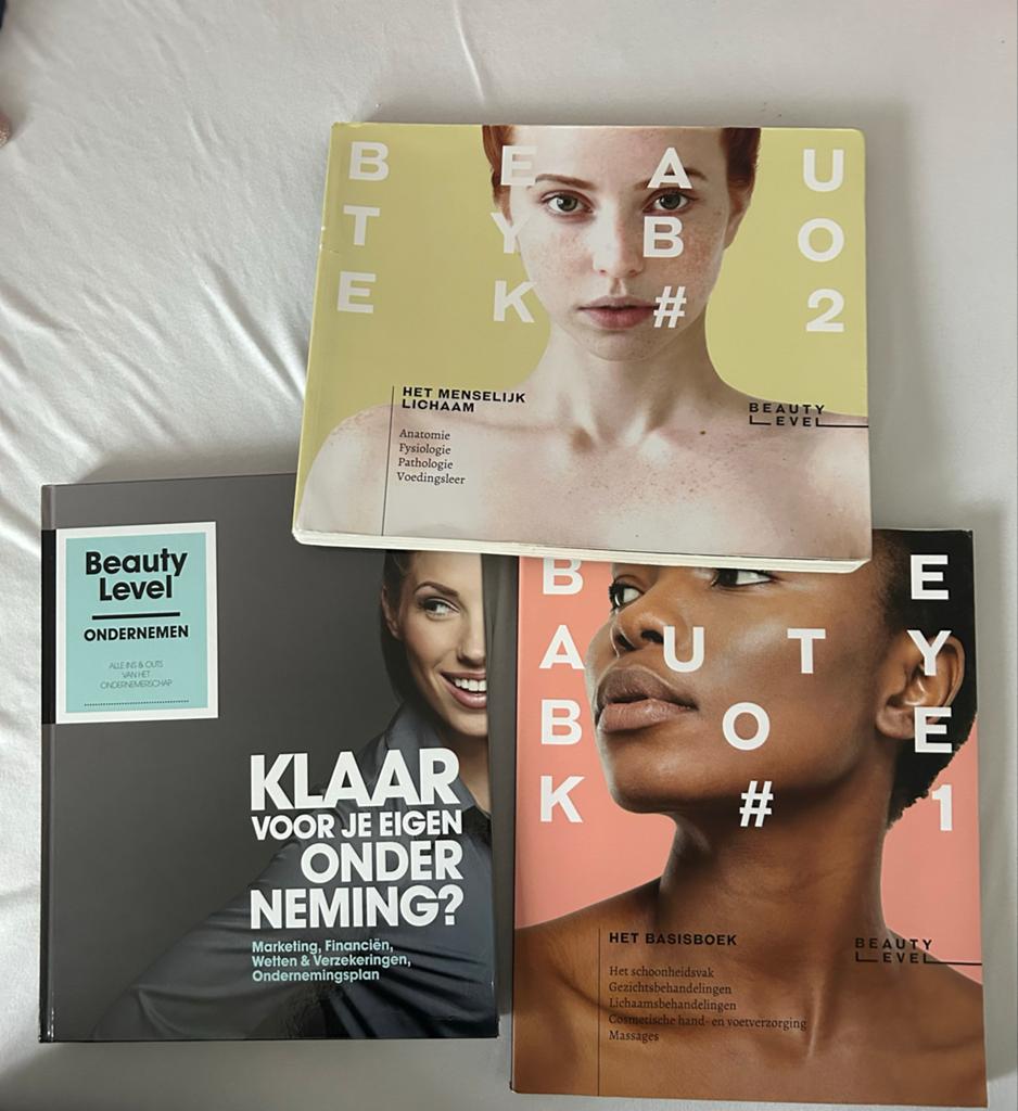 Beauty Level Ondernemen & Schoonheidsspecialist Boeken, Ophalen of Verzenden, Zo goed als nieuw, MBO