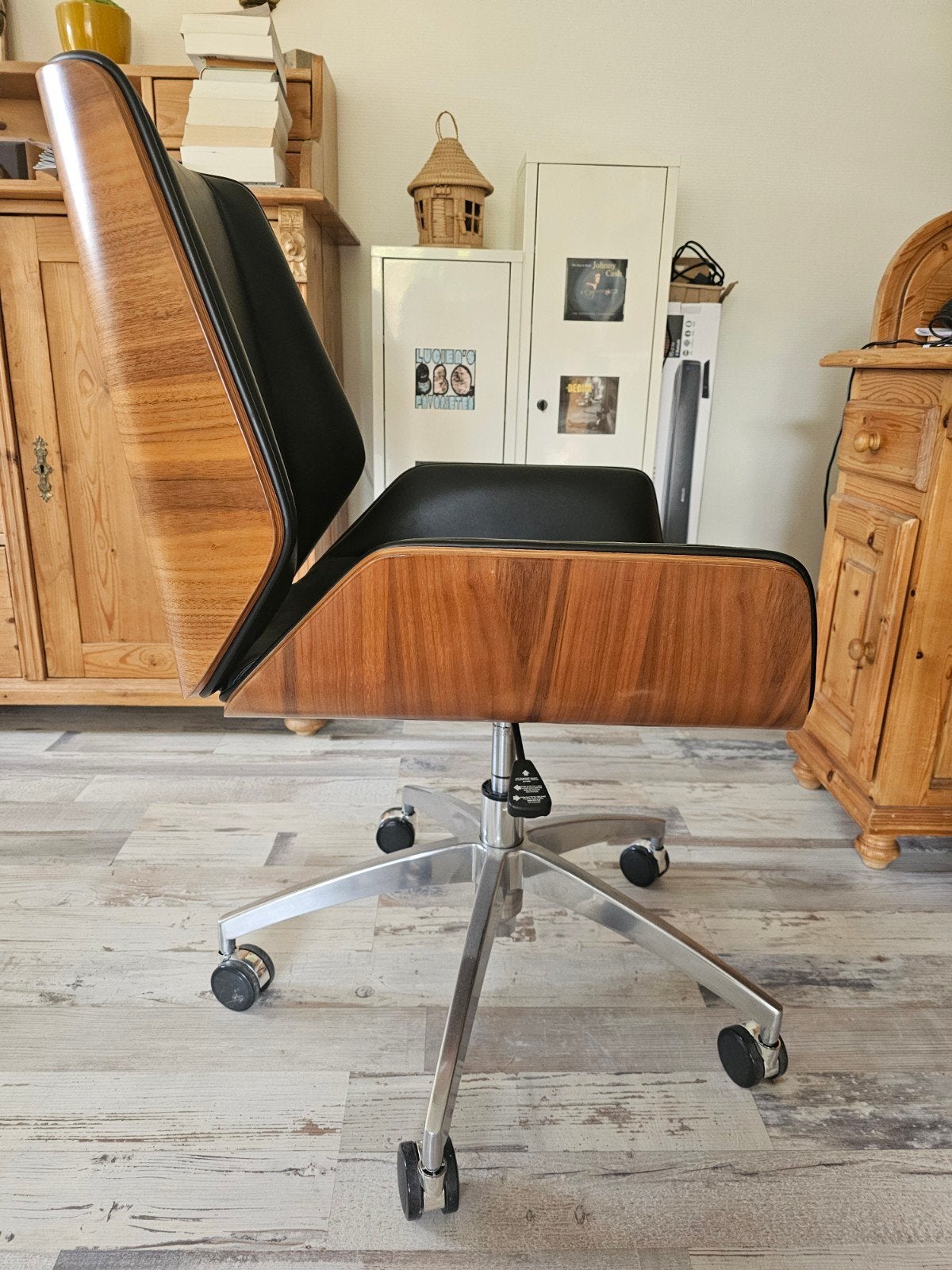 Luxe echt leren bureaustoel - Zwart met houten accenten, Ophalen, Gebruikt, Zwart, Bureaustoel