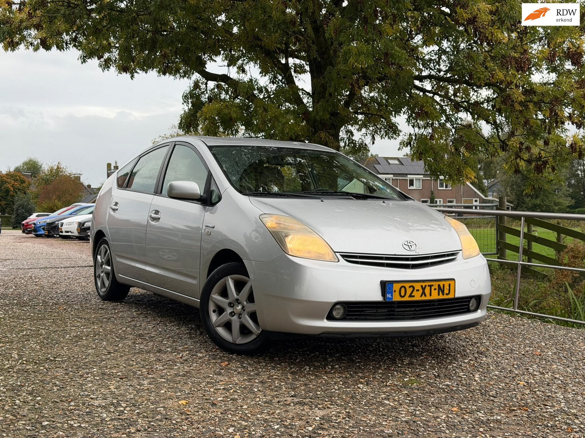 Toyota Prius 1.5 VVT-i Tech Edition | Keyless + Camera + Cru, Dealer onderhouden, 1497 cc, Gebruikt, Zwart