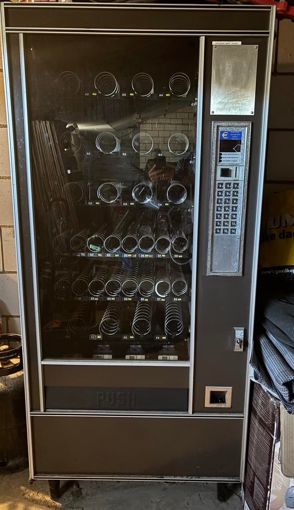 Vending machine snack verkoopmachine, Verzamelen, Ophalen, Zo goed als nieuw