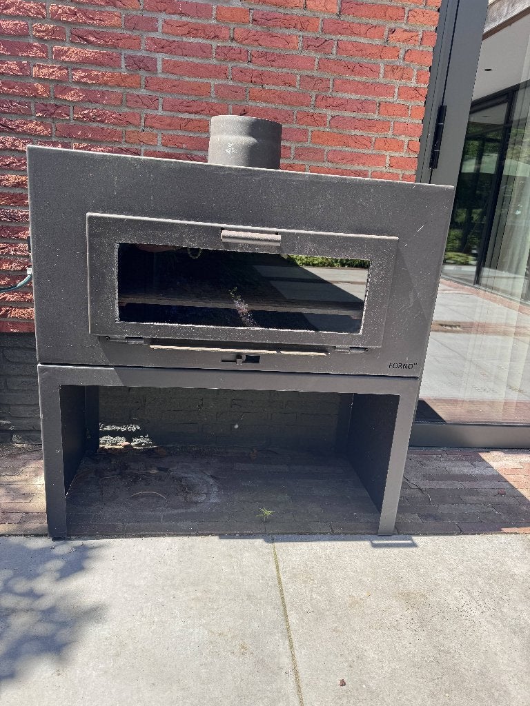 Buitenhaard Forno Enok, Ophalen, Zo goed als nieuw
