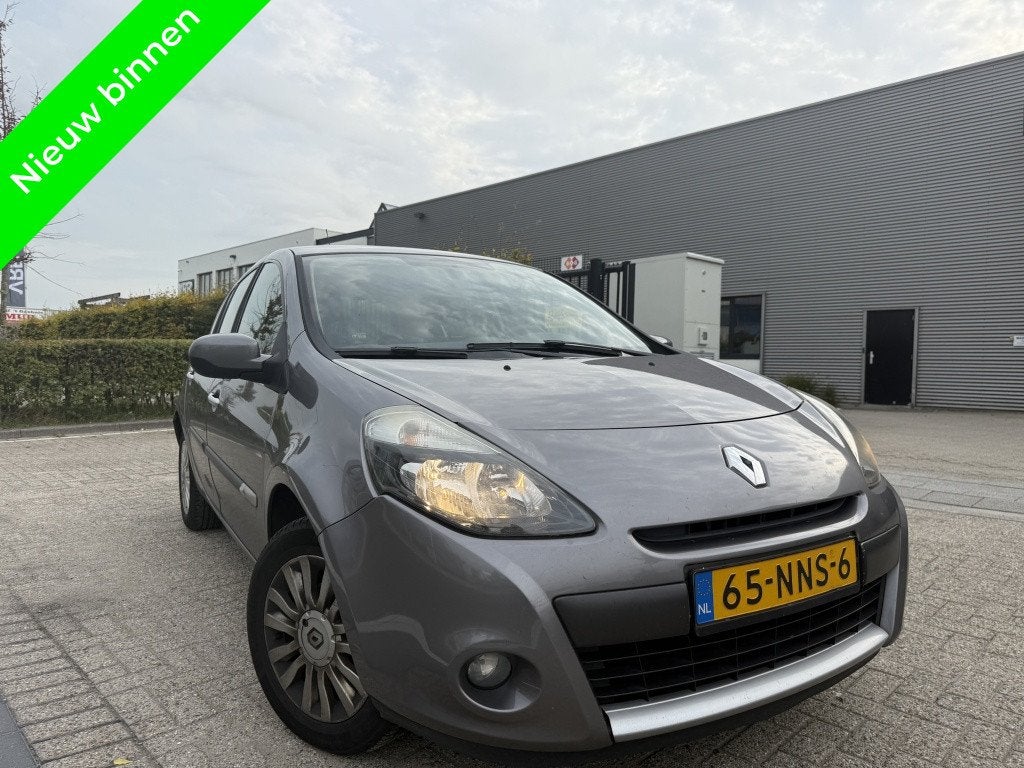 Renault Clio 1.2 TCe Collection Clima Cruise Control, Auto's, Startonderbreker, Euro 5, Gebruikt, 4 cilinders