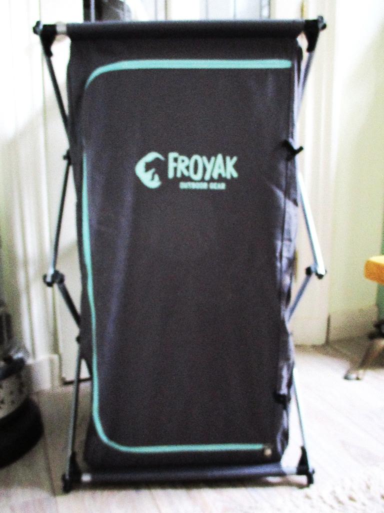 opvouwbare campingkast van Froyak, Ophalen, Zo goed als nieuw, Campingkast