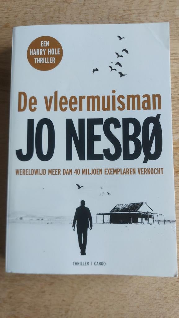 Jo Nesbo - De vleermuisman (special), Ophalen of Verzenden, Zo goed als nieuw, Jo Nesbo