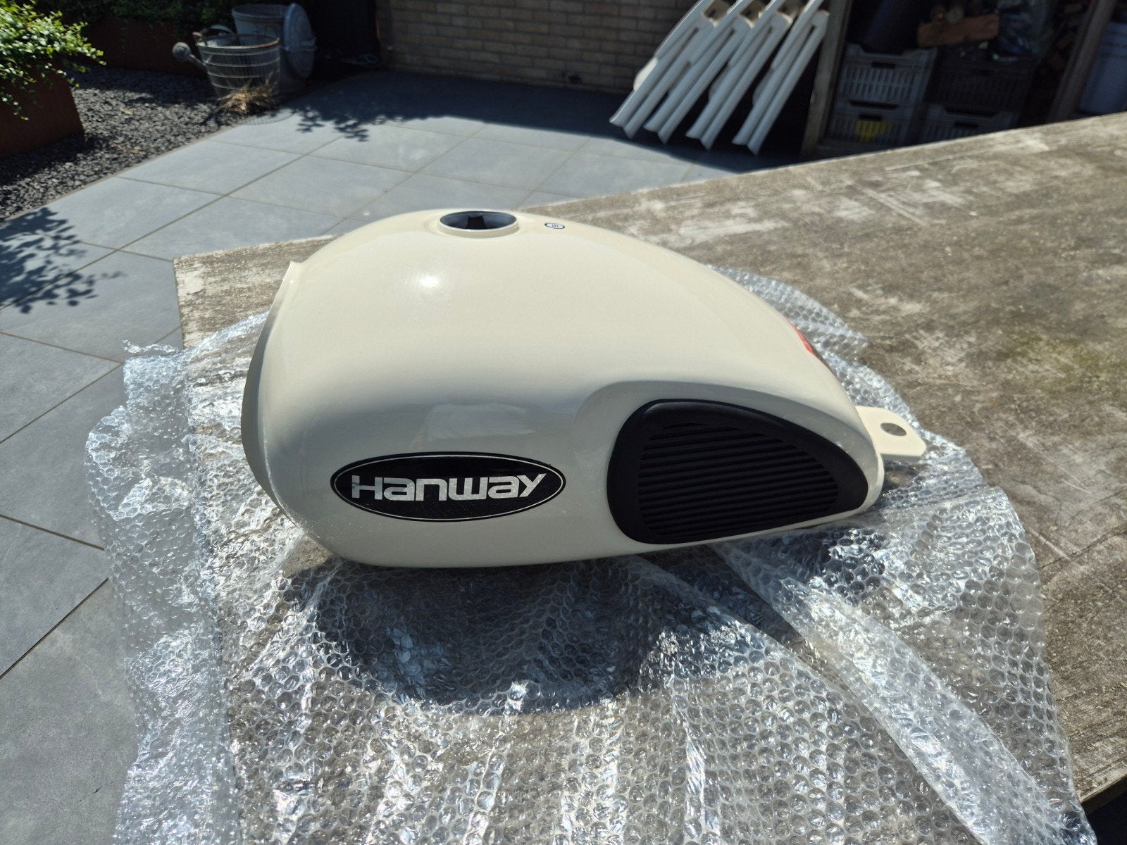 Hanway RAW50 benzinetank gebroken wit, nieuw, Fietsen en Brommers, Brommeronderdelen | Algemeen, Ophalen of Verzenden, Nieuw, Tank