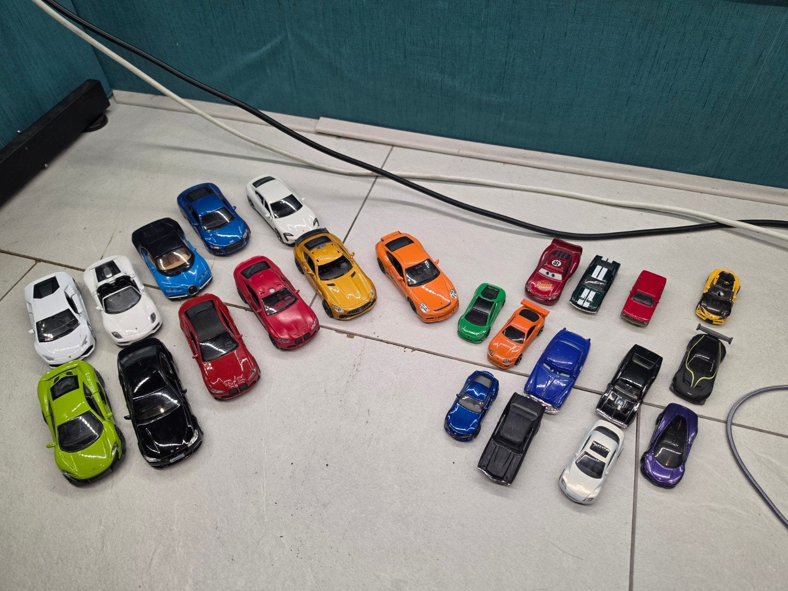 Auto speelgoed hotweels,matchbox en welly, Antiek en Kunst, Antiek | Speelgoed, Ophalen of Verzenden