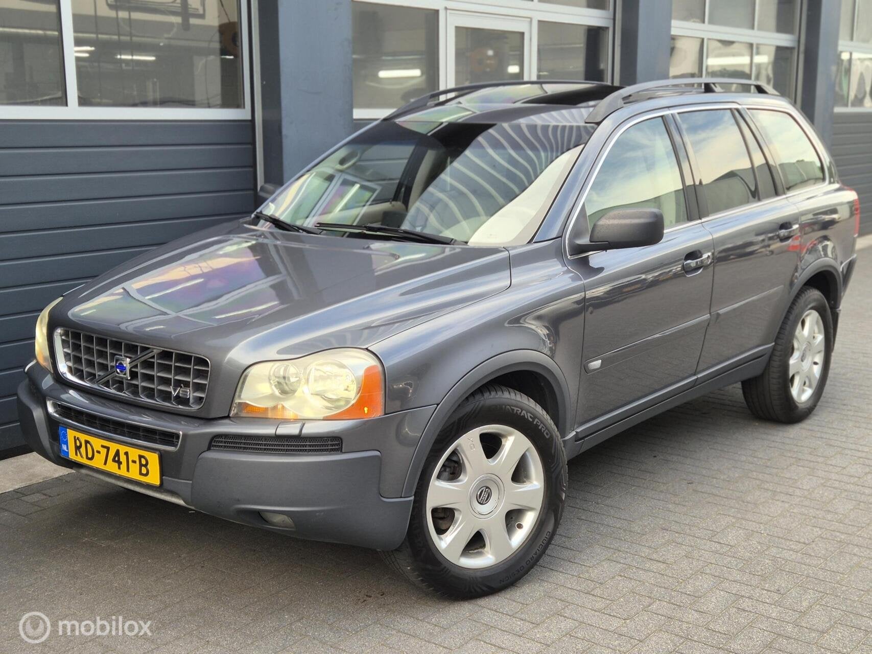 Volvo XC90 4.4 V8 Executive Automaat | 7P | CLIMA | DAK | NA, Gebruikt, 8 cilinders, Automatische klimaatregeling, 138 €/maand