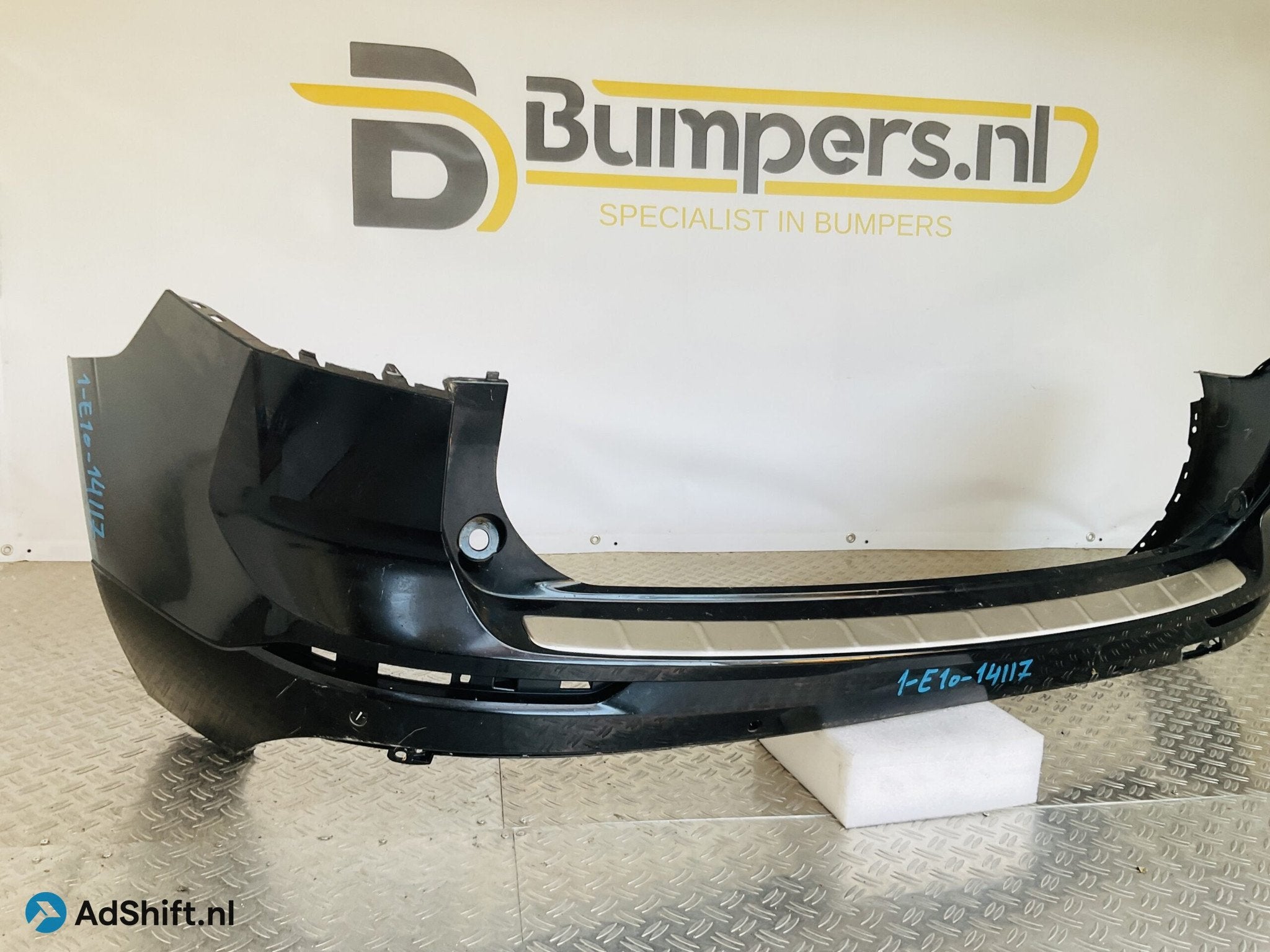 Bumper Volvo XC60 R Design R-Design 31689246 Achterbumper 1-, Bumper