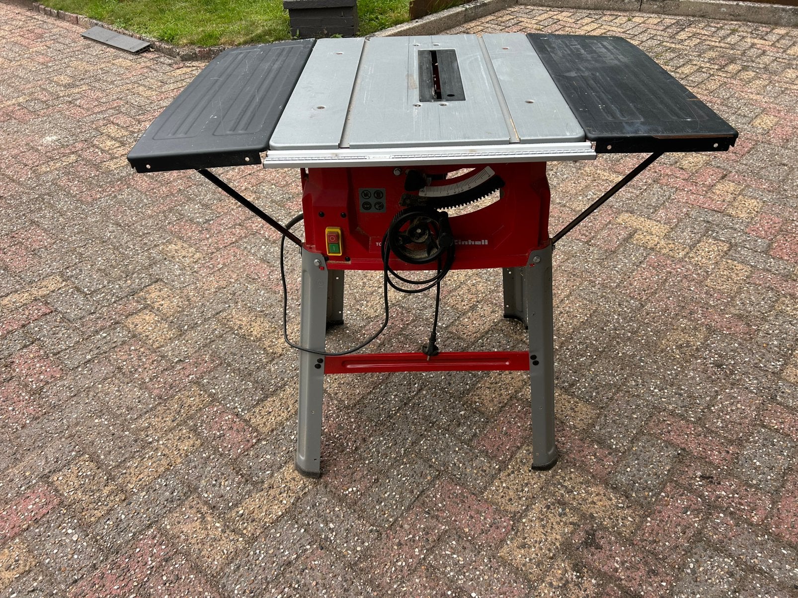 Zaagtafel cirkelzaag Einhell en afkortcirkelzaag, Doe-het-zelf en Verbouw, Gereedschap | Zaagmachines, Ophalen, Cirkelzaag, Zo goed als nieuw