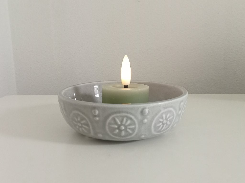 Schaaltje rond keramiek grijs reliëf decoratie kaarsje, Overige merken, Overige typen, Ophalen of Verzenden, Zo goed als nieuw