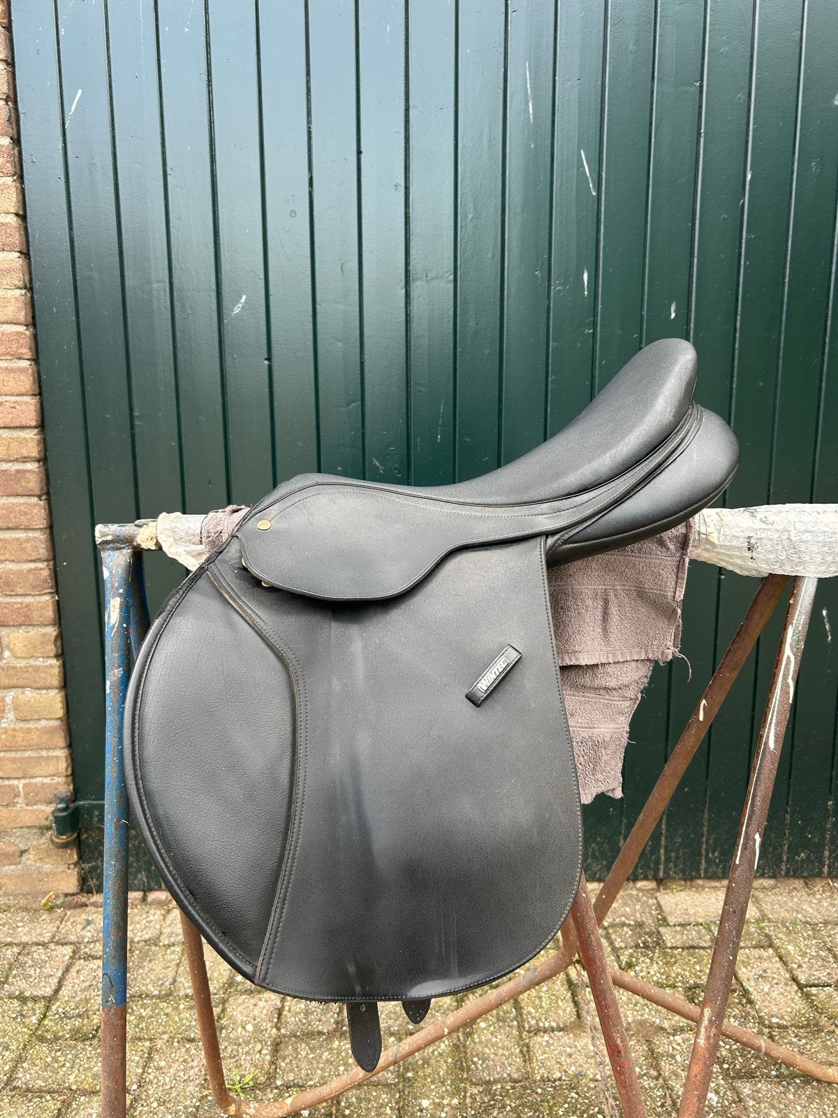 Springzadel wintec cair 17,5 inch, Ophalen, L (17.5 inch), Vlakke zit, Wijd