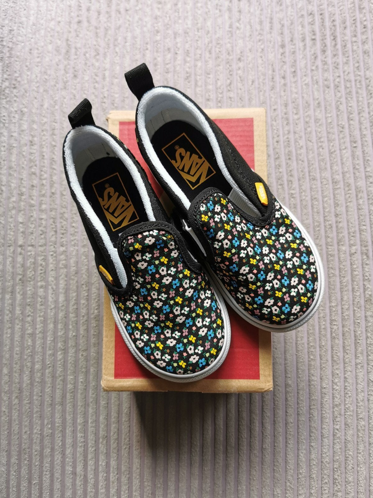 Vans slip on V schoenen maat 25,5, Schoenen, Nieuw, Ophalen of Verzenden, Vans