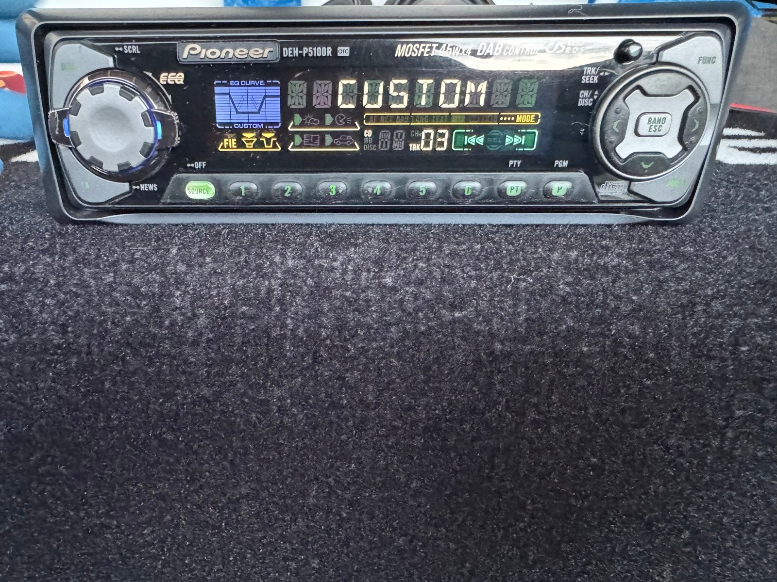 Pioneer DEH-P5100R Autoradio met Bluetooth adapter, Auto diversen, Autoradio's, Zo goed als nieuw, Ophalen of Verzenden
