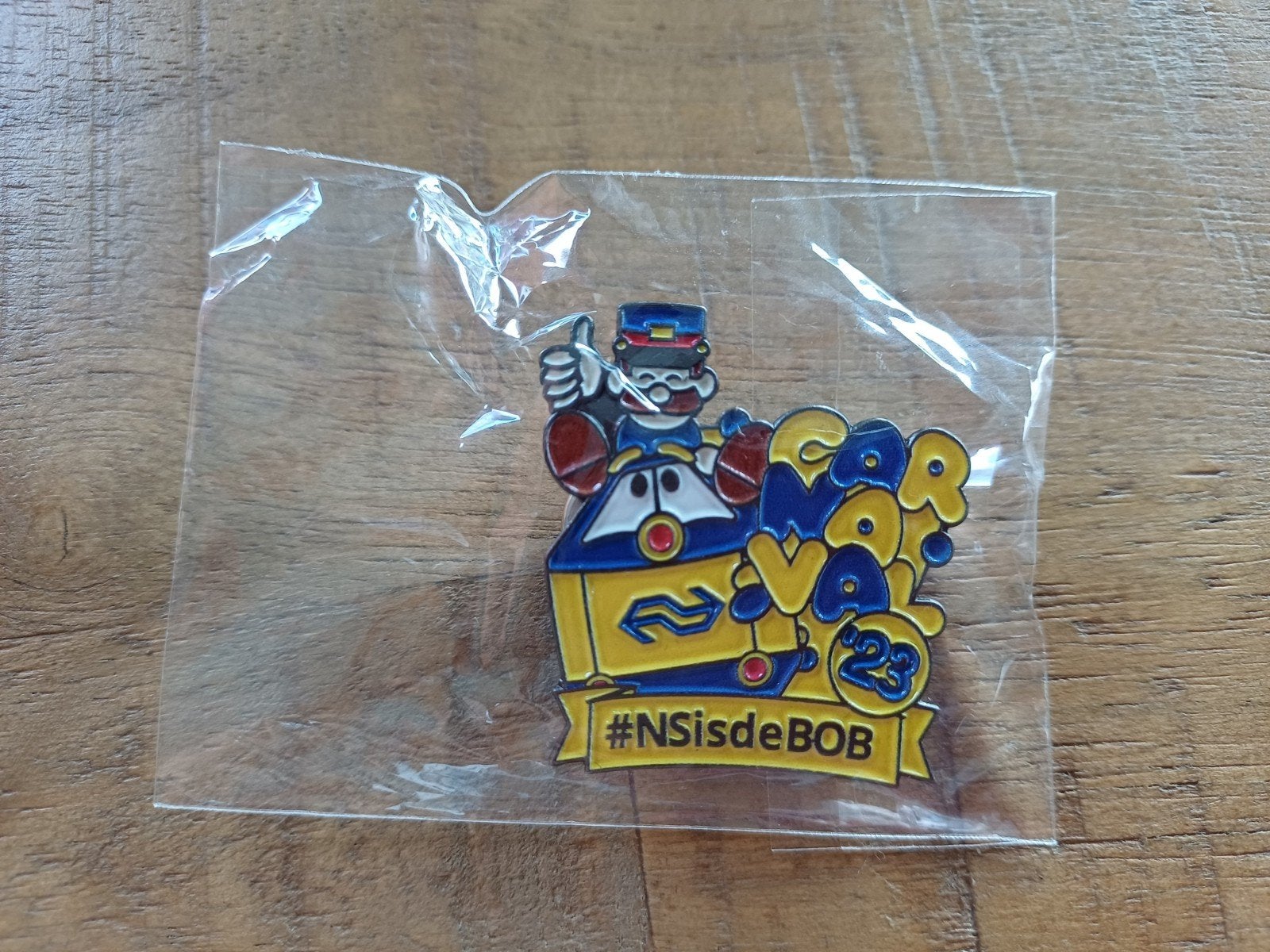 Carnaval pin, Ophalen of Verzenden, Nieuw, Buitenlandse clubs, Overige typen