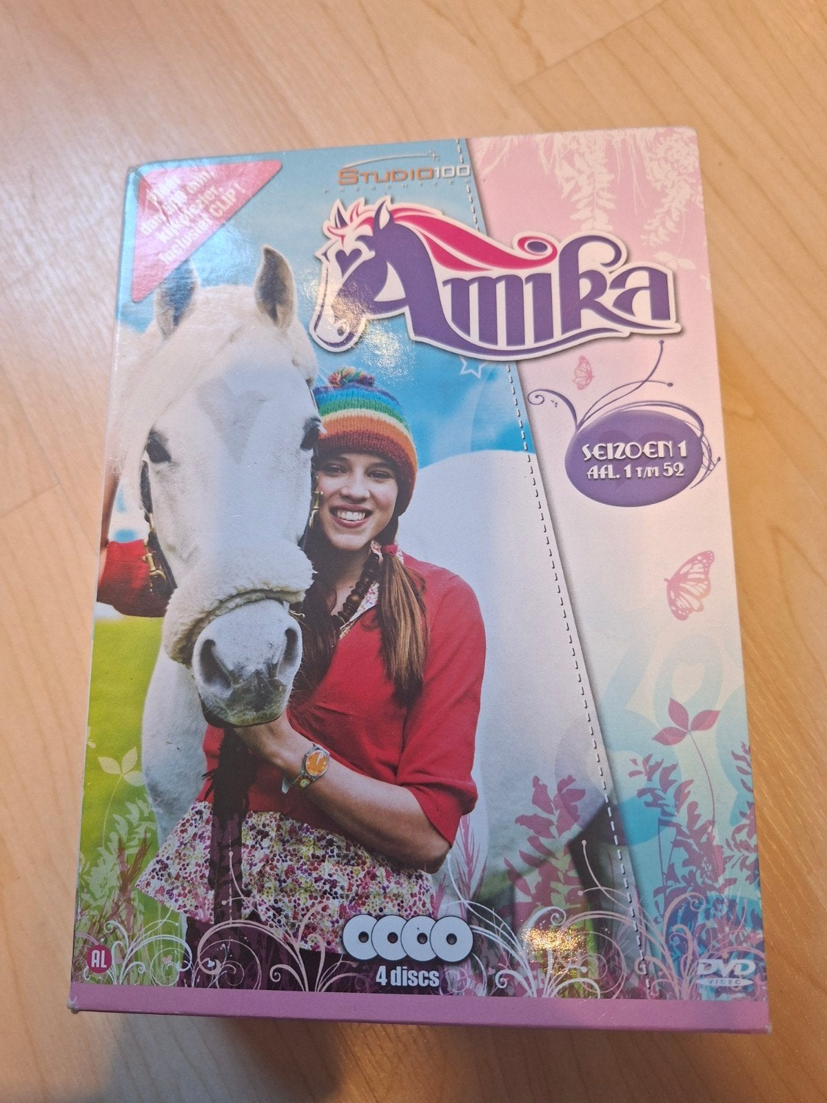 Amika Seizoen 1 - Aflevering 1 t/m 52 (DVD Box), Ophalen, Alle leeftijden, Zo goed als nieuw, Dieren