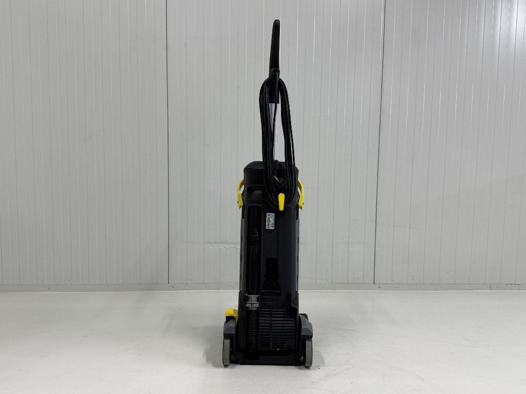 KARCHER SCHROBMACHINE BR 30/4 C 2021, Ophalen of Verzenden, Zo goed als nieuw, Schrobmachine