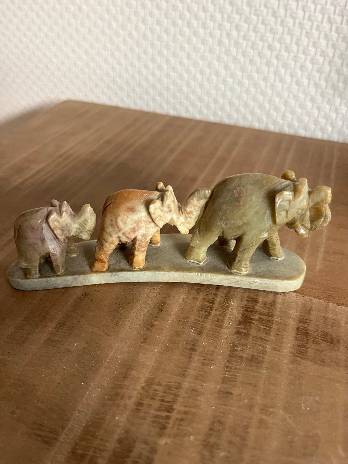 Decoratieve olifantenbeeldjes van steen, Gebruikt, Meerkleurig, Ophalen of Verzenden, Oosters