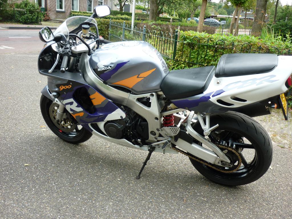 Honda CBR 900 RR Fireblade 05-1996, Motoren, Motoren | Honda, 4 cilinders, Motorrijbewijs A, Meer dan 35 kW, Handgeschakeld