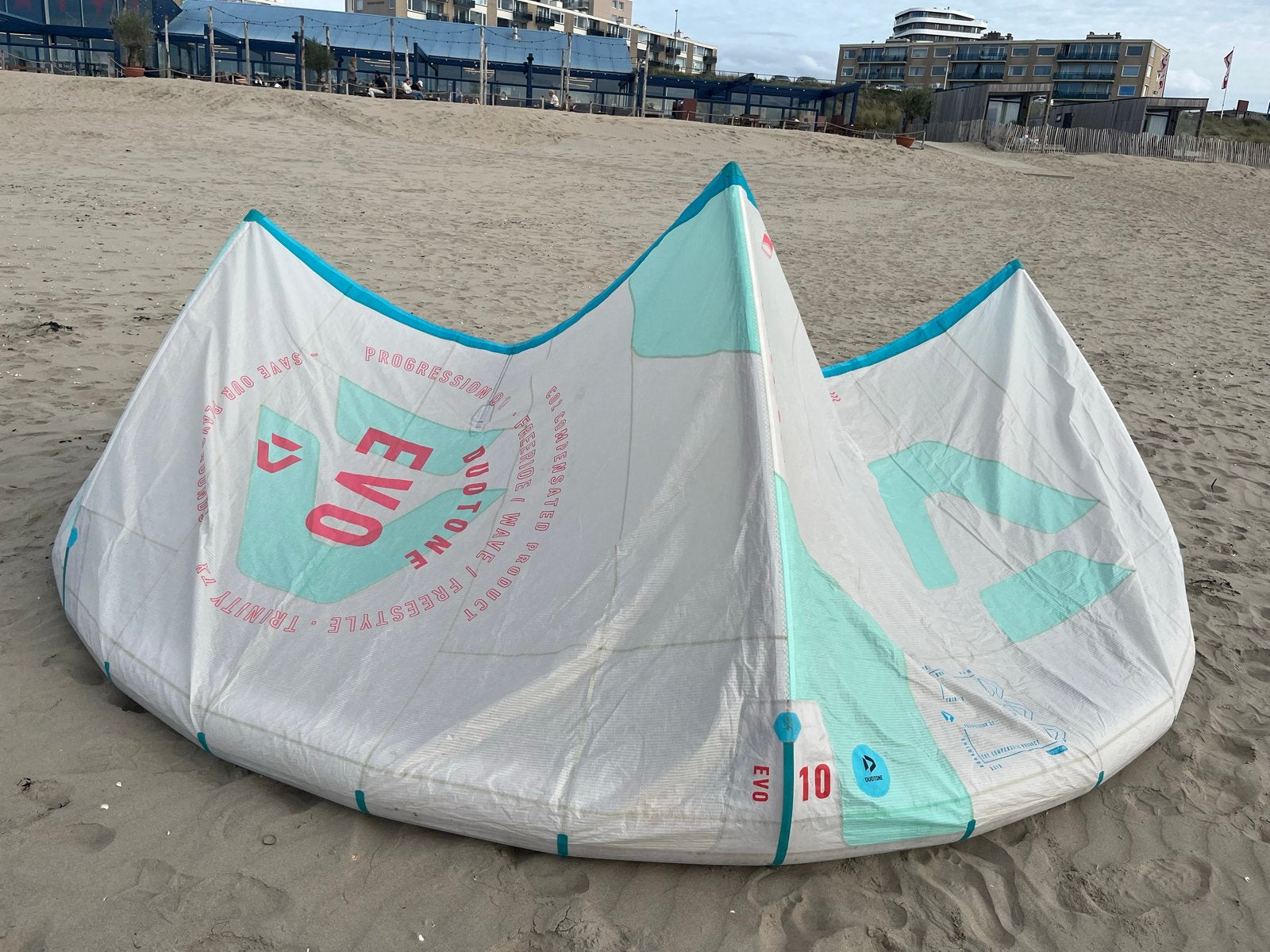 Duotone Evo 10m Kitesurf Kite, Watersport en Boten, Ophalen of Verzenden, Gebruikt, 10 m², Kite