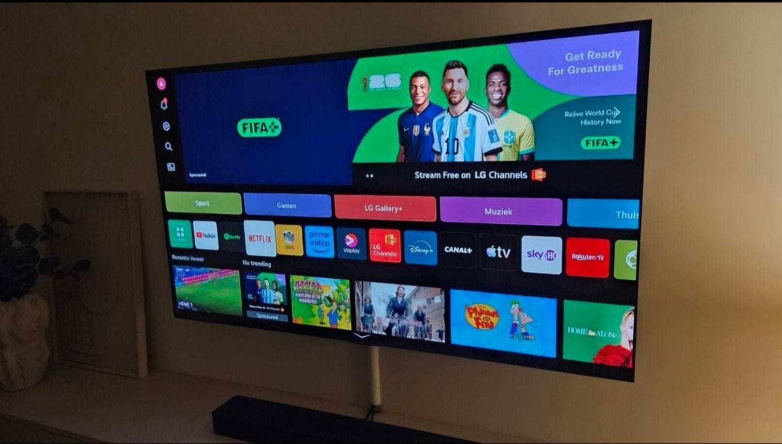 LG OLED TV 4K Smart TV - Zo goed als nieuw, OLED, Ophalen of Verzenden, Zo goed als nieuw, 100 Hz
