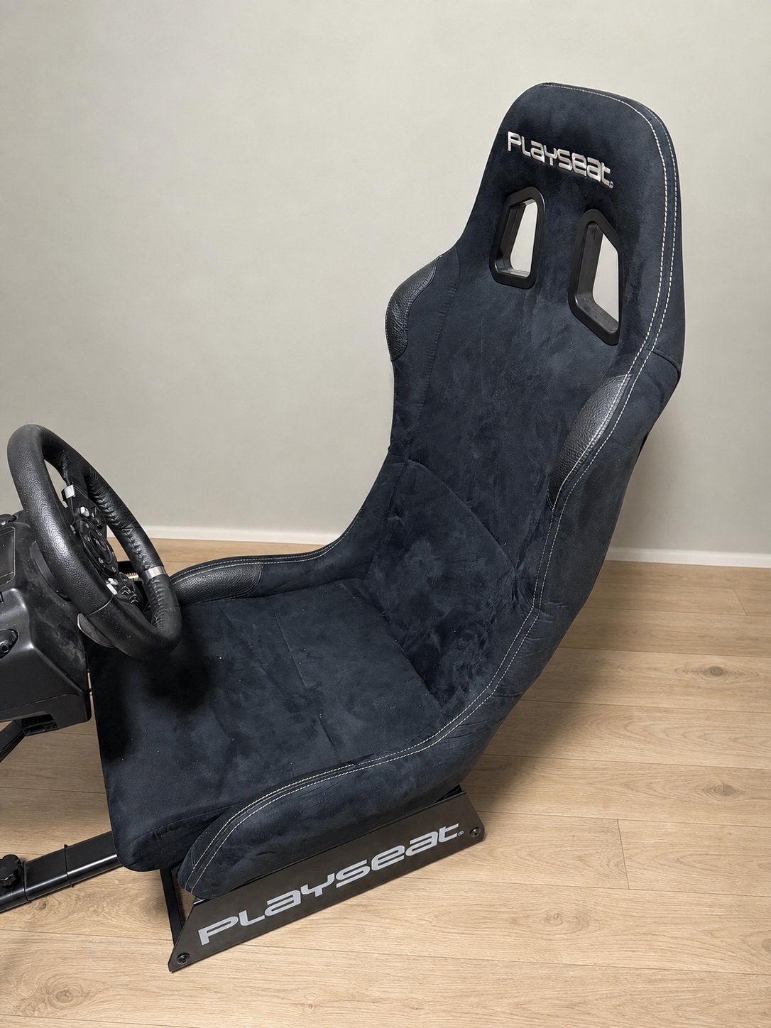 Playseat Evolution Alcantara + Logitech G29, Ophalen, Zo goed als nieuw, Playseat of Racestoel, PlayStation 1
