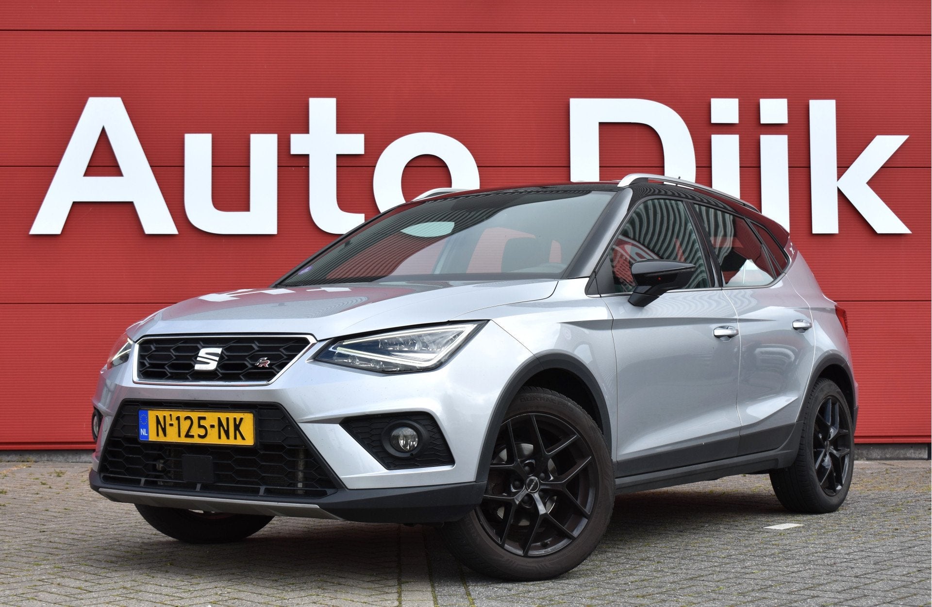 SEAT Arona 1.0 TSI FR Business Intense LED | Keyless | Carpl, Auto's, Voorwielaandrijving, Stof, Gebruikt, Met garantie (alle)