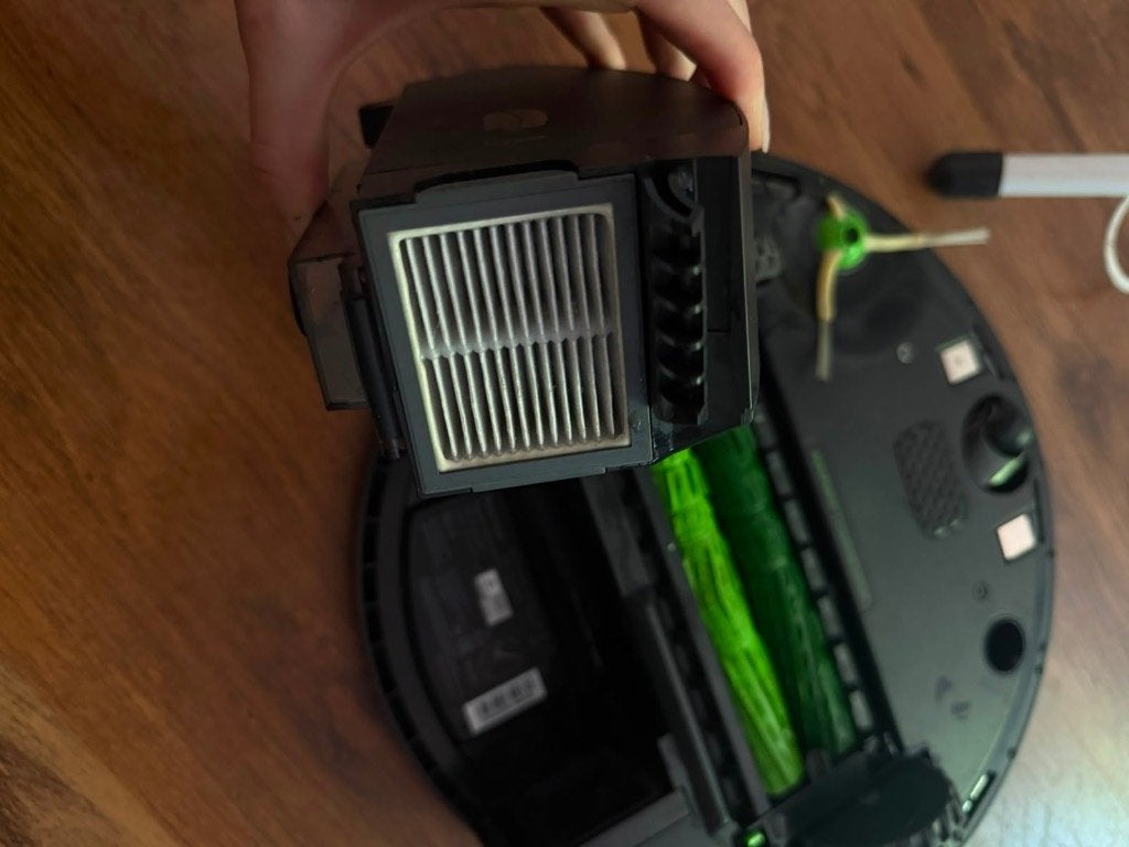 iRobot Roomba i5 robotstofzuiger in doos, Ophalen of Verzenden, Zo goed als nieuw, Robotstofzuiger, IRobot
