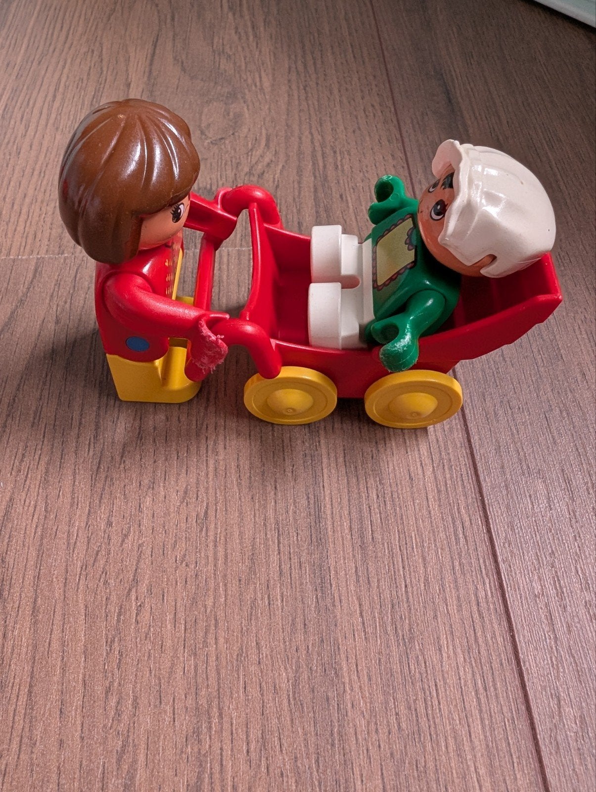 duplo moeder met baby in kinderwagen, Ophalen of Verzenden, Zo goed als nieuw, Speelset